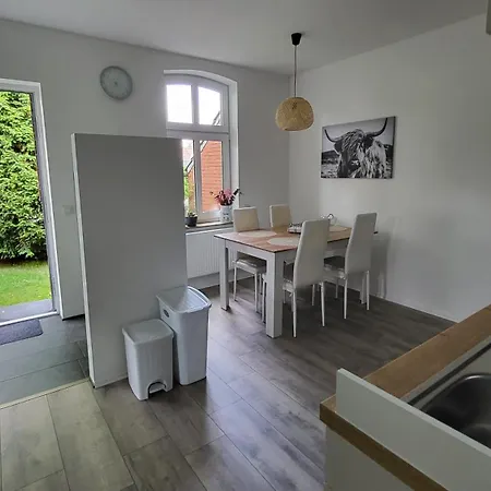 Emma S Fehnhaus, 55183 * Detern